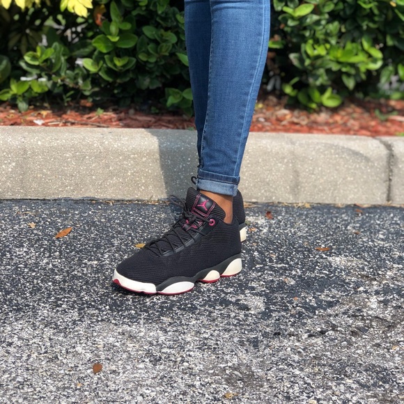 Jordan’s - Picture 4 of 6